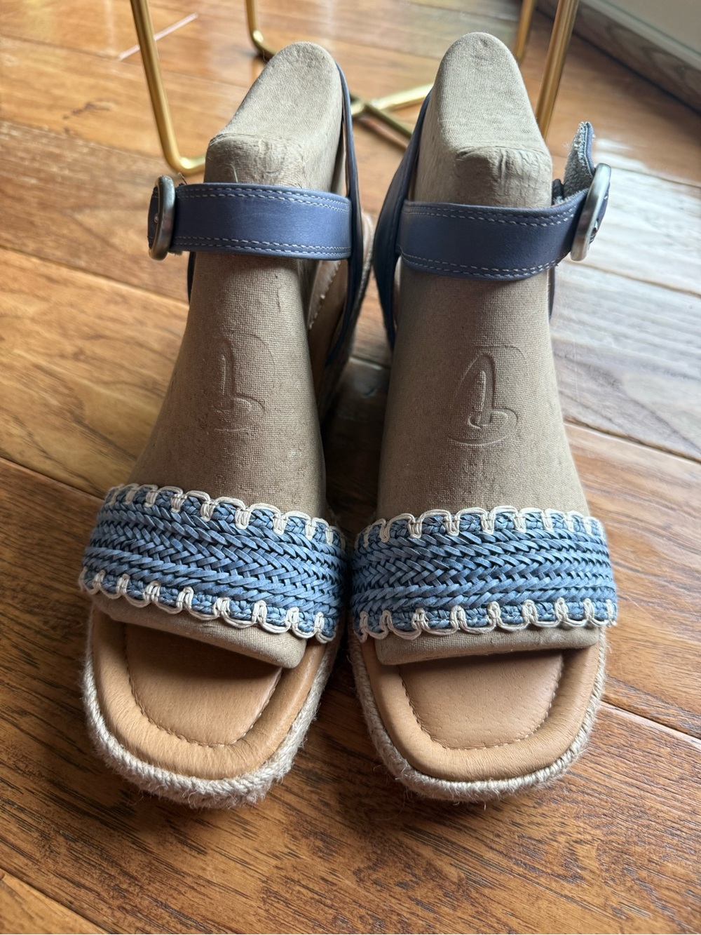 Sofft Inez Blue Sandal - Picture 12 of 14